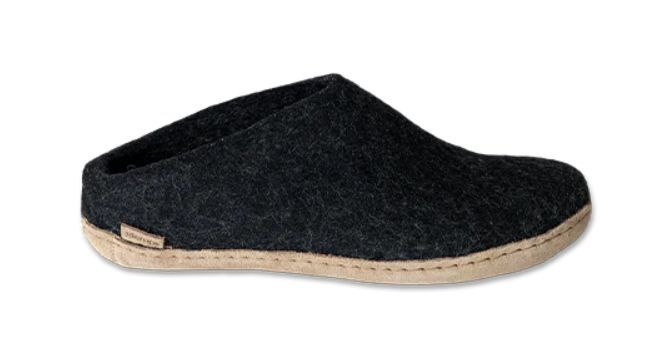 GLERUPS # SLIP-ON CHARCOAL